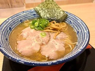 【実食レポ】新綱島MICCA「中華そば …