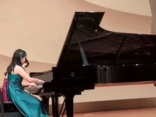 アルカスの『秋に想う』コンサート。姉妹の…