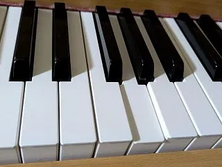 八度目の電子ピアノの修理の予告