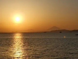 遠い国に来て…