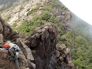 東赤石山～八巻山縦走（10/20） 瀬戸…