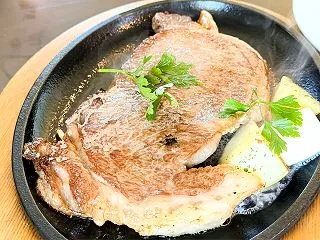 いわさき「ご馳走亭」で白老牛サーロインス…