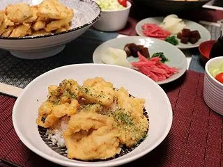 ★丼つゆが旨い鶏ムネとコーンの天丼#本日…