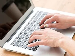 韓国人「突然お互いを褒め合う韓国人と日本…