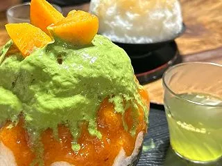 最強の組合せ おにぎりとかき氷 とろりん…