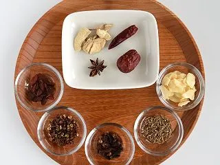 【薬膳もつ鍋】美味しい！秘伝ブレンド11…