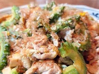 【黒潮 で ゴーヤチャンプルー定食】