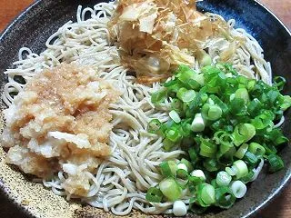 今日の昼そば(越前おろしそば)