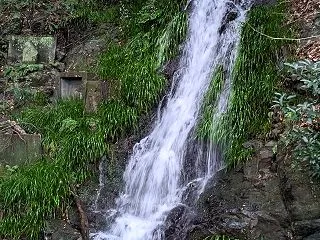 水無瀬の滝と椎尾神社＠大阪・大山崎に行っ…