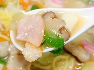 久々に岩崎食品の「ちゃんぽん」と「手抜き…