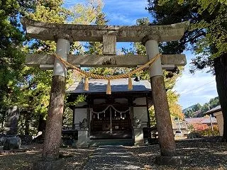 石船神社（御首級 都留市有形文化財） 山…