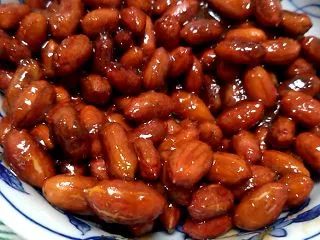 収穫した落花生で味噌ピーナッツを作りまし…