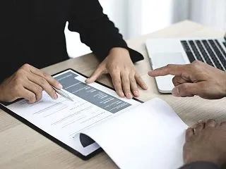 派遣で有給がないと言われたら違法？有給発…