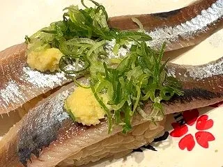 にぎりの徳兵衛で夕食•サンドイッチ•チキ…