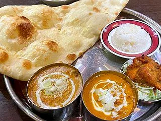 インド料理店 ガンガさんの2種のカレーが…