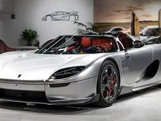 アメリカで納車されたケーニグセグCC85…