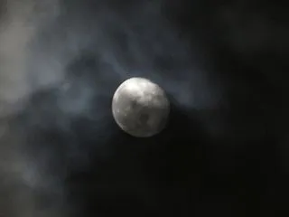木枯らし１号＆今日の月
