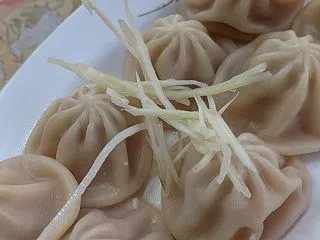 ワンコインで激安グルメ満喫！台湾高雄の観…
