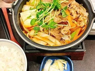 【吉野家】牛すき鍋膳の驚愕のカロリーは？