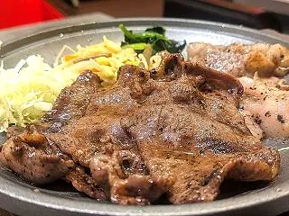 麦とろ＆韓 動画で見る映える陶板の牛タン