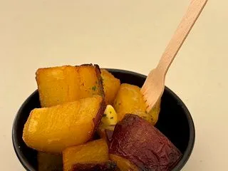 芋子、焼き芋テラスへ行く〜♪