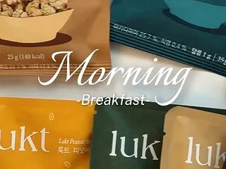 lukt（ルクト）のグラノーラは香ばしく…