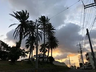 想像の世界（2601）心の中では、”波の…