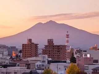 岩木山（10月末、建築現場より望む）
