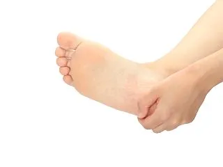 【病院で足底筋膜炎と言われたけど・・】踵…