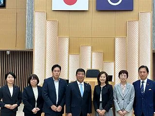 公共交通調査特別委員会で行政視察