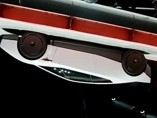 なぜ逆さまでも走れるのか？ 新型ロードス…