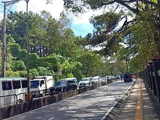 バギオ男子高校生の裸踊り