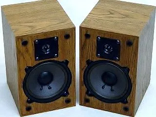 中古ブックシェルフスピーカーの選び方｜サ…