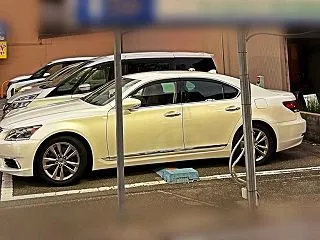 LEXUS LS500h Fスポーツの見…