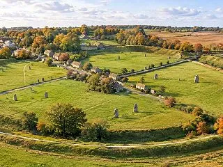 エーヴベリー（Avebury）｜約500…