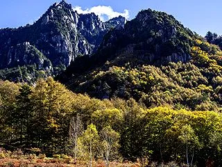 紅葉の瑞牆山