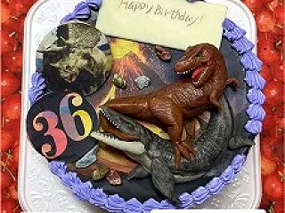 一瞬を切り取った大迫力！ティラノサウルス…