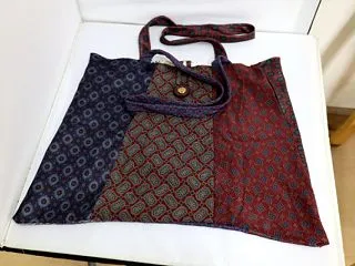 リメイク手芸 ～ ネクタイのトートバッグ…