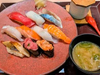 秋田市内飲み（7）秋田港（トピコ3階）