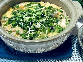 毎日毎日きのこ雑炊のゲイの食卓