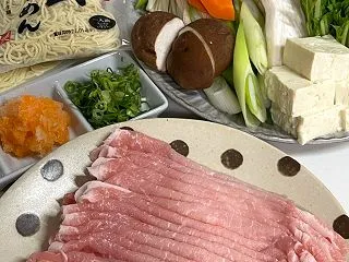 豚しゃぶ鍋〜寒い日の夕飯は鍋が最高〜^_…