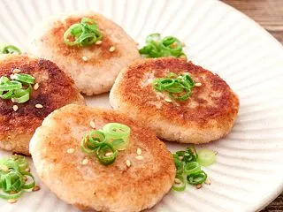 【レシピ】「れんこんもち」｜香ばしく焼い…