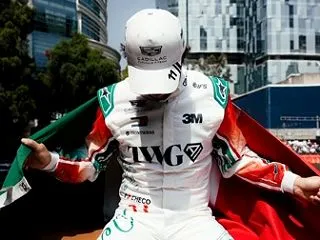 ペレスと長期契約を締結したキャデラックF…