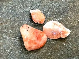 自ら輝くサンストーン