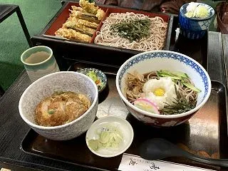 おしゃれタウンの圧倒的レトロ空間 【寿庵…