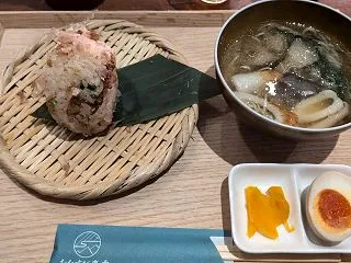 おむすび東雲「猫まんま（出汁飯）」＆「揚…