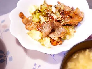 【豚小間キャベツのオイスターソース炒め】…