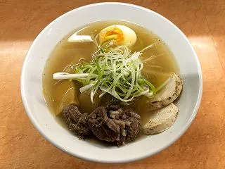 麺んや田吉 / 北陸に本場仕込みの牛骨登…