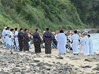 平瀬まんかいのシメは八月踊り