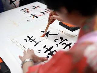 画のデータひとつで、アプリ・Web・書き…